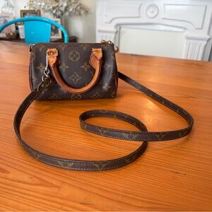 Vintage mini LV speedy w/crossbody strap